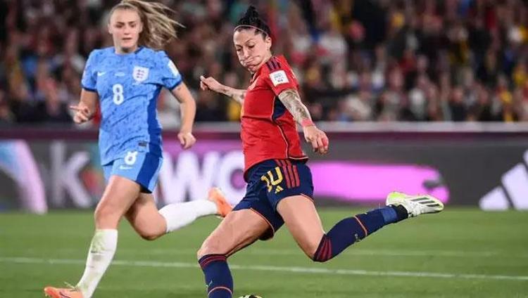 İspanya FIFA 2023 Kadınlar Dünya Kupasında şampiyon oldu, seremonideki skandal şok etkisi yarattı Başkan hakkında seks partisi iddiaları