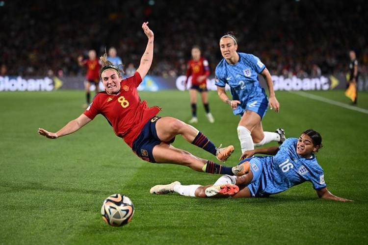 İspanya FIFA 2023 Kadınlar Dünya Kupasında şampiyon oldu, seremonideki skandal şok etkisi yarattı Başkan hakkında seks partisi iddiaları