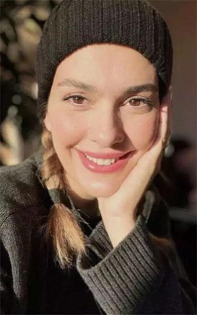 Bergüzar Korel imajını tazeledi: Yeni hali Esra Erola benzetildi