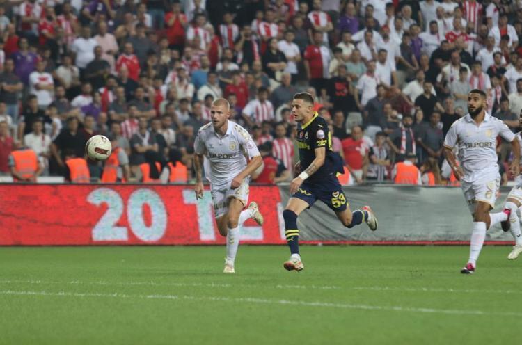 Tadic karşı çıkıyor, izin vermiyor İsmail Kartal Szymanski ve Kenti çok tutmuyor