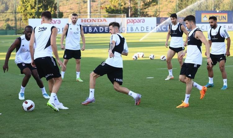 İSTİFANIN ADI BELLİ OLDU