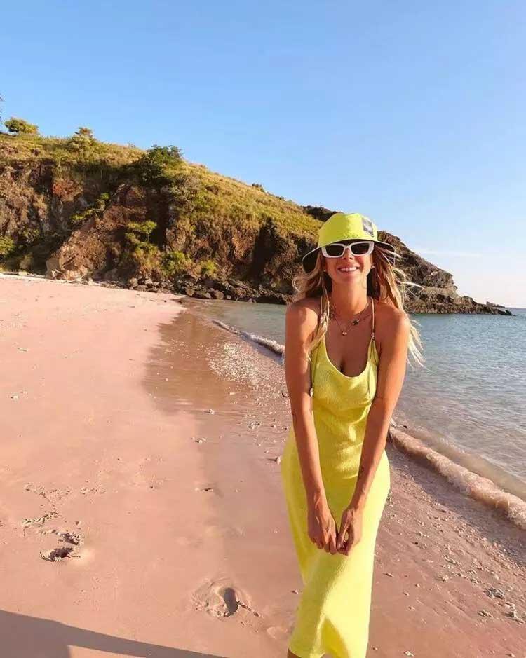 HÜSRANA UĞRADI