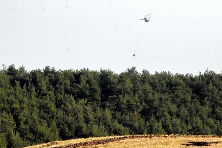 Çanakkalede orman yangıyla mücadele sürüyor Bakan Yumaklı son durumu açıkladı