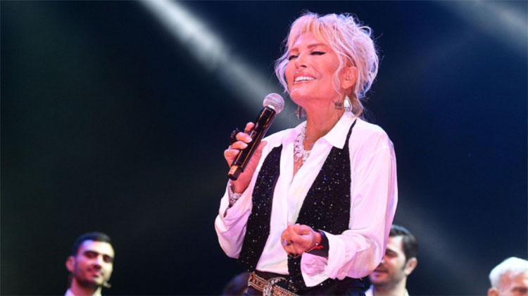 Zekası Einstein’dan bile yüksek demişti: Semiramis Pekkan, oğluyla buluştu