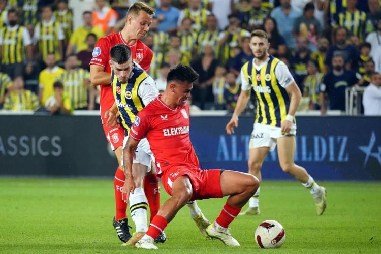 UEFA ülke puanı sıralamasında müthiş fark Yükselişe geçtik, UEFA ülkeler sıralamasında Türkiye kaçıncı oldu