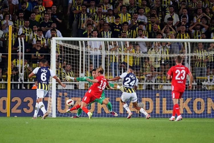 UEFA ülke puanı sıralamasında müthiş fark Yükselişe geçtik, UEFA ülkeler sıralamasında Türkiye kaçıncı oldu