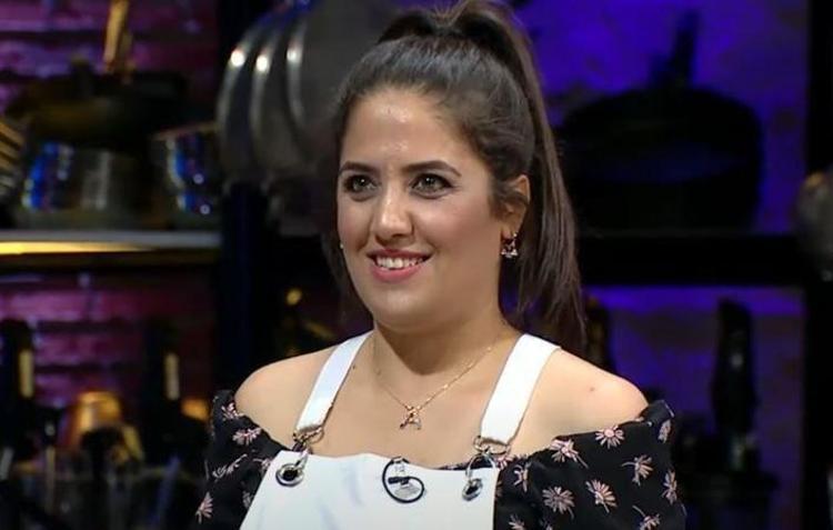 MasterChef Azizenin ilk halini gören unutamıyor MasterChef Azize hangi estetikleri yaptırdı