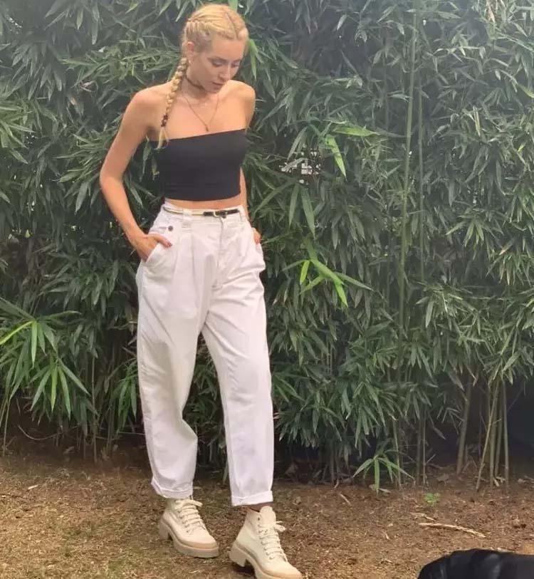 Sinem Kobaldan ilk aile pozu Mutlu aile tablosu