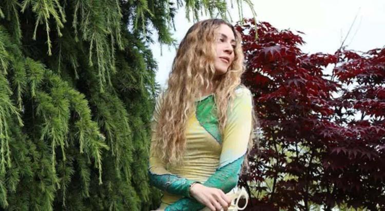 Sinem Kobaldan ilk aile pozu Mutlu aile tablosu