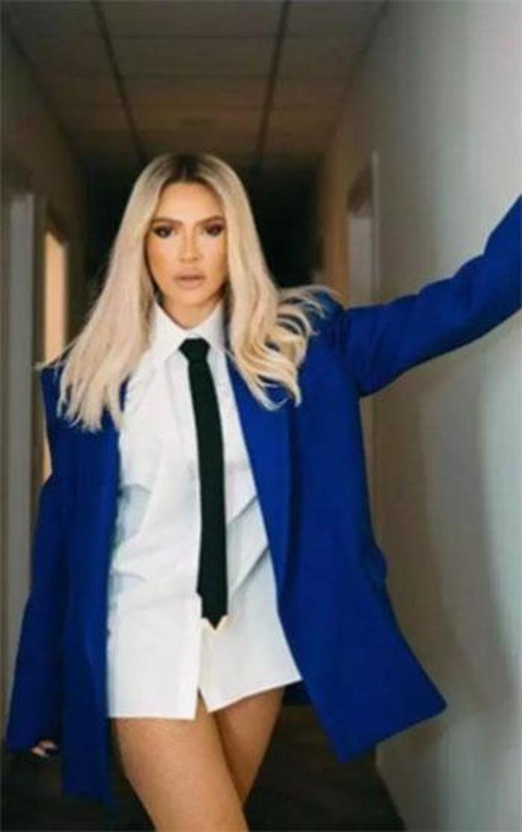 Hadise yakın arkadaşı Seda Bakanın kızının doğum gününü bu sözlerle kutladı