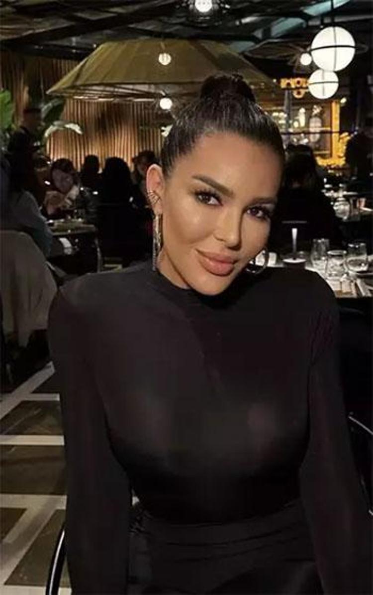 Selin Ciğerci Amerikada göl manzaralı lüks bir ev aldı