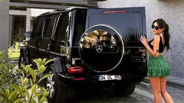 Selin Ciğerci Amerikada göl manzaralı lüks bir ev aldı