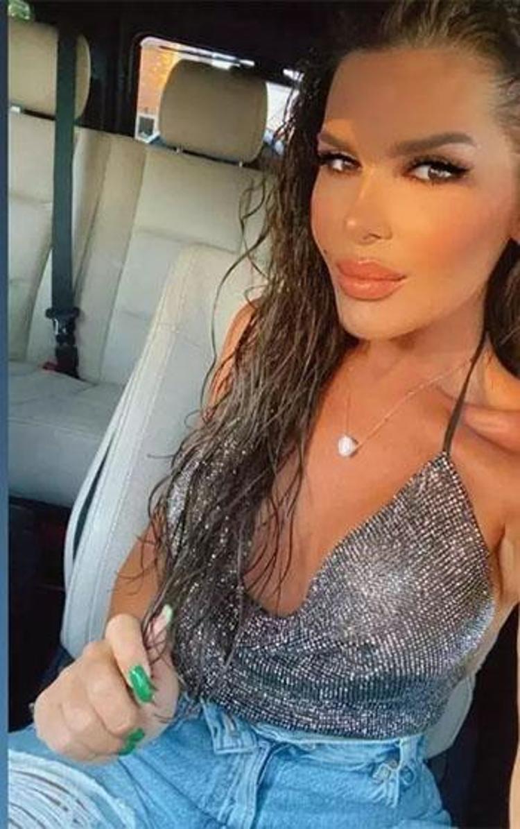 Selin Ciğerci Amerikada göl manzaralı lüks bir ev aldı