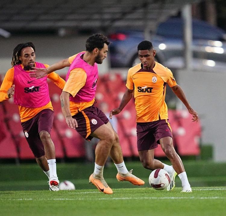 Galatasarayın yeni Selçuk İnanı bulundu Oliveira, Ziyech, Ndombele gölgede kalacak