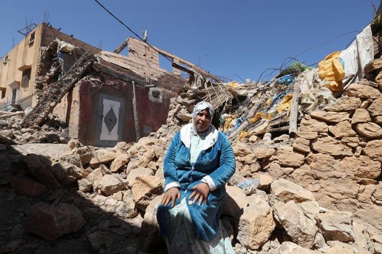 Fasta deprem felaketi Sarsıntıda köyün yarısı öldü diğer yarısı ise kayıp...