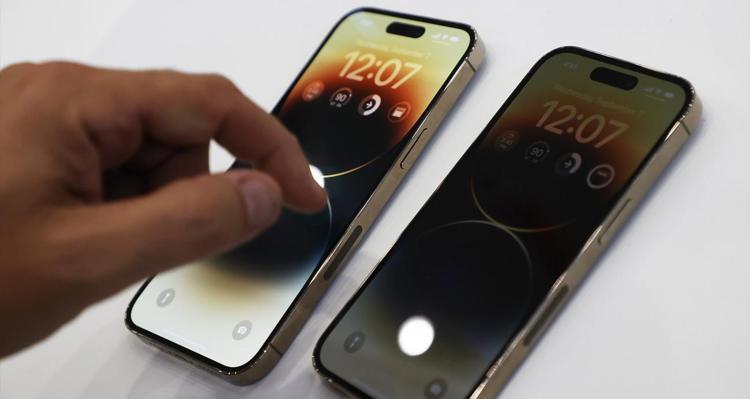 iPhone 15 resmen tanıtıldı İşte fiyatı ve özellikleri