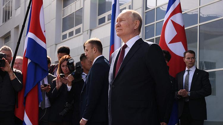 Putin ile Kim Jong Un dünyaya ilan etti: Anlaşma sağlandı