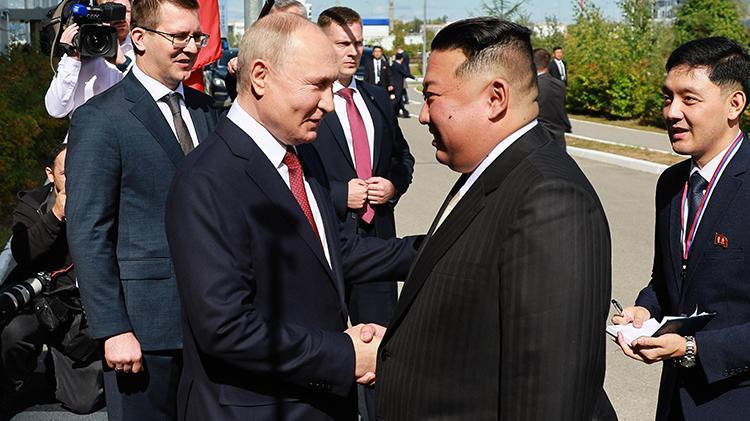 Putin ile Kim Jong Un dünyaya ilan etti: Anlaşma sağlandı