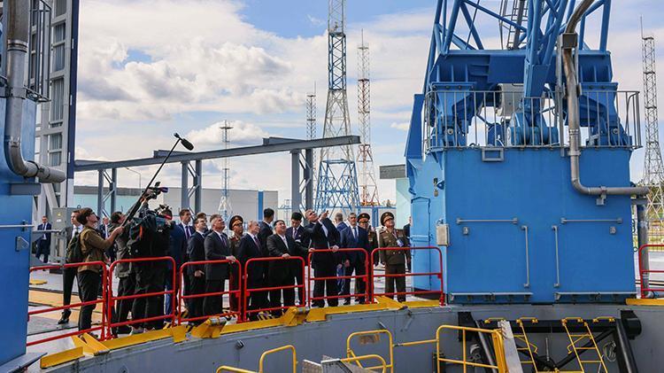 Putin ile Kim Jong Un dünyaya ilan etti: Anlaşma sağlandı