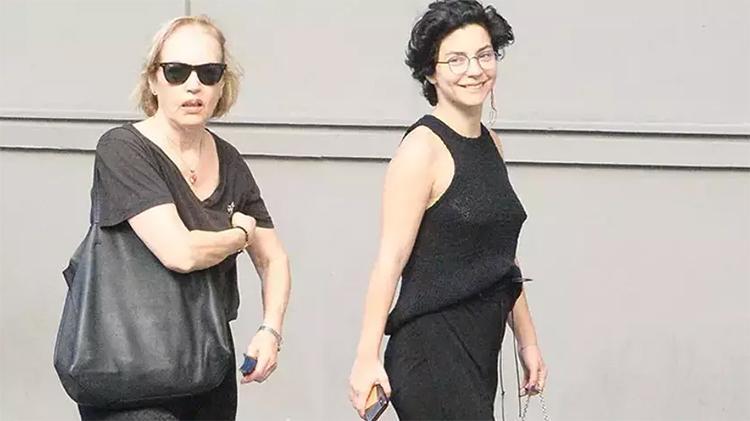 Merve Boluğur kendi hediyesini kendisi aldı Uzun uzun konuşuruz
