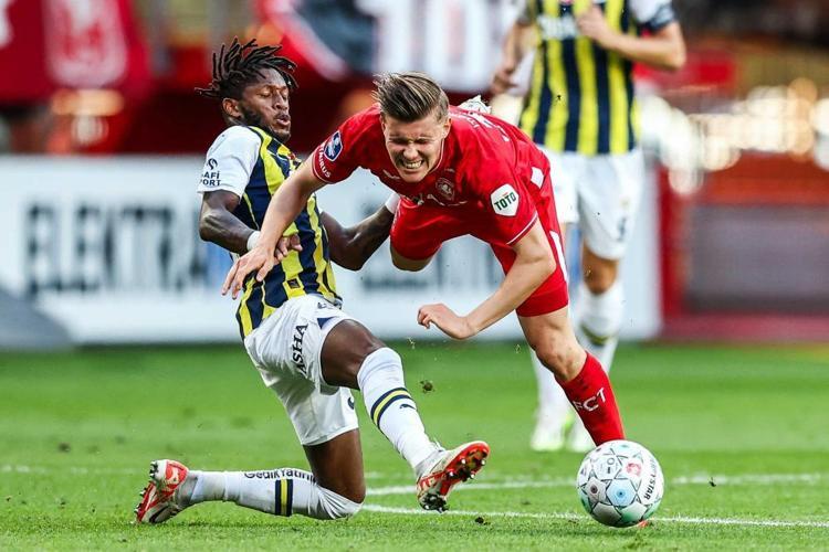 Fenerbahçeye orta saha şoku Yönetime resti çekti: Bu maaşa size gelmem