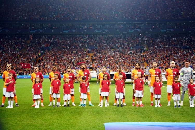 Galatasaraydan Muslera kararı Takımdan ayrılıyor mu İtiraf etti: Herkesi üzer