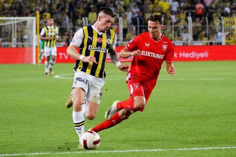 İsmail Kartaldan orta saha planı İsmail Yüksek kadroda yok, Mert Hakana gün doğdu