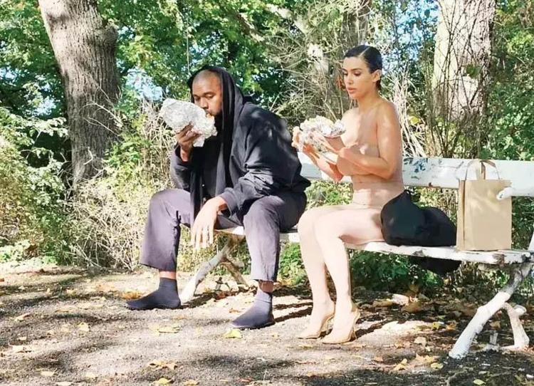 Kanye West ve eşi Bianca Censori Türk dönerci kuyruğunda