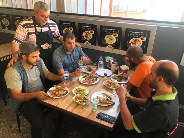 “Gözünde, beyninde, yanağında, dilinde ayrı bir lezzet var”