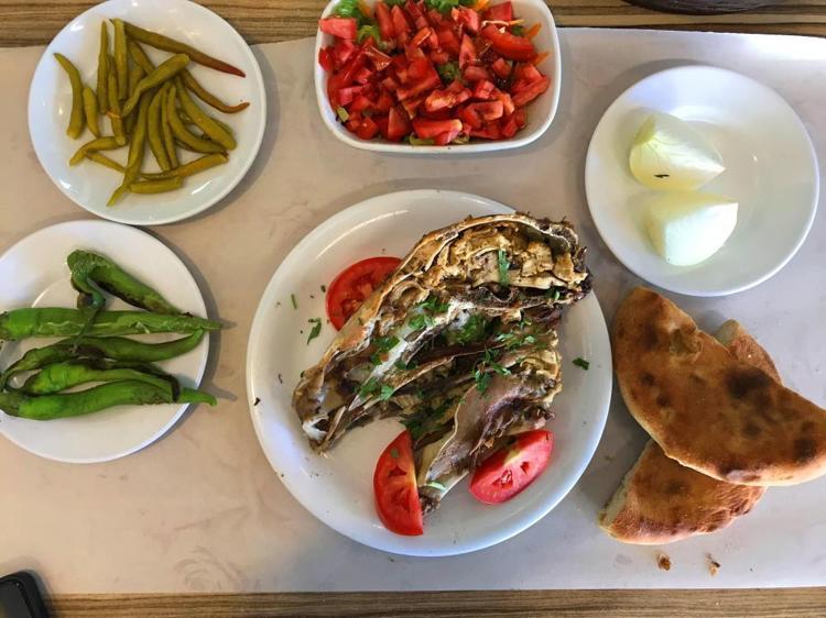 Köz ateşinde 5 saatte pişen, Osmanlı kültüründen gelen lezzet...