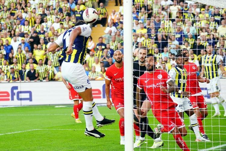 Ryan Kente taktı, oynatmıyor Cengiz Ünder depremi, Becao’yu perişan etti