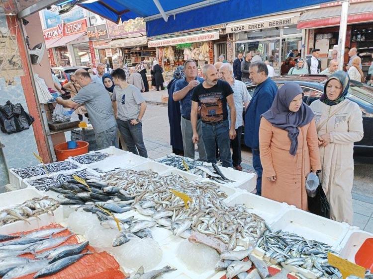 “Balıklar çok güzel görünüyor, bu sezon ilk kez balık alacağım”
