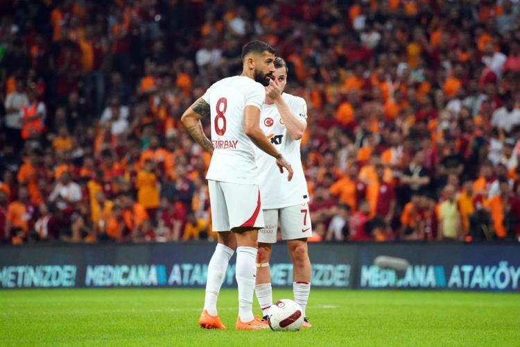 OKAN BURUK: GALATASARAY ÇOK YAKIŞIYOR
