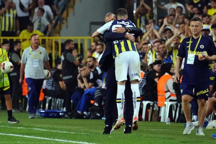 İsmail Kartal yapma artık Final yerinde düğüne gitmişti: İmzayı hala atmadı