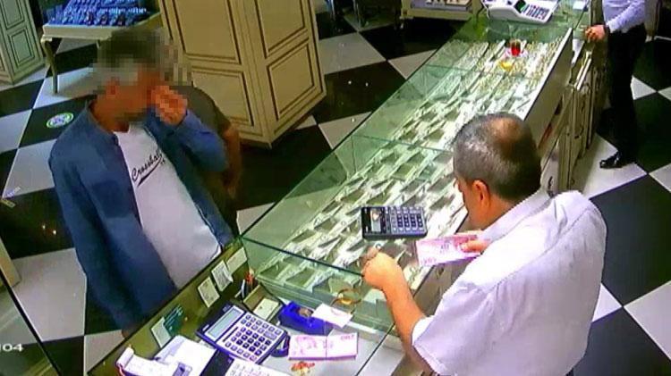 Kuyumcuları düşük ayarlı altın dolandırıcılığından gözaltına alındılar gazetecilere tepki gösterdiler: Basına haber veriliyor Çok ayıp bir şey