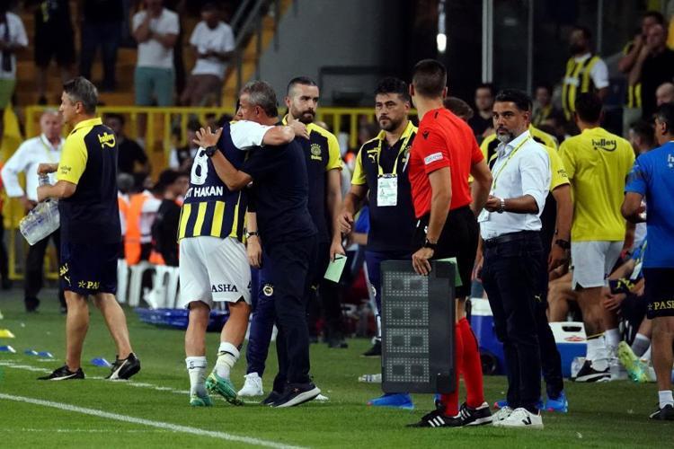 Samandırada gece yarısı görüştüler İsmail Kartalın yüzüne söyledi: Özür dilerim hocam