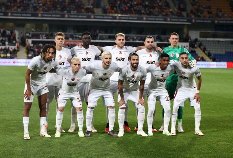 Başakşehir galibiyetinin ardından Galatasarayın yıldızını uyardı Bir daha formayı zor görür
