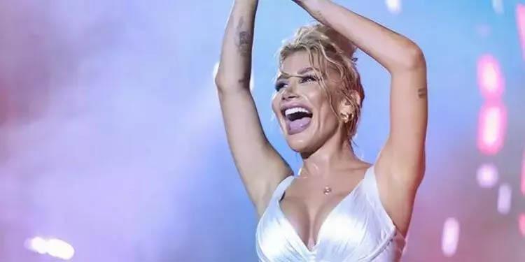 İrem Derici: Bütün ünlülerin minimum üç fake hesabı var