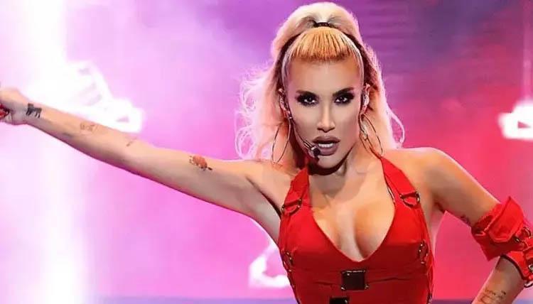İrem Derici: Bütün ünlülerin minimum üç fake hesabı var