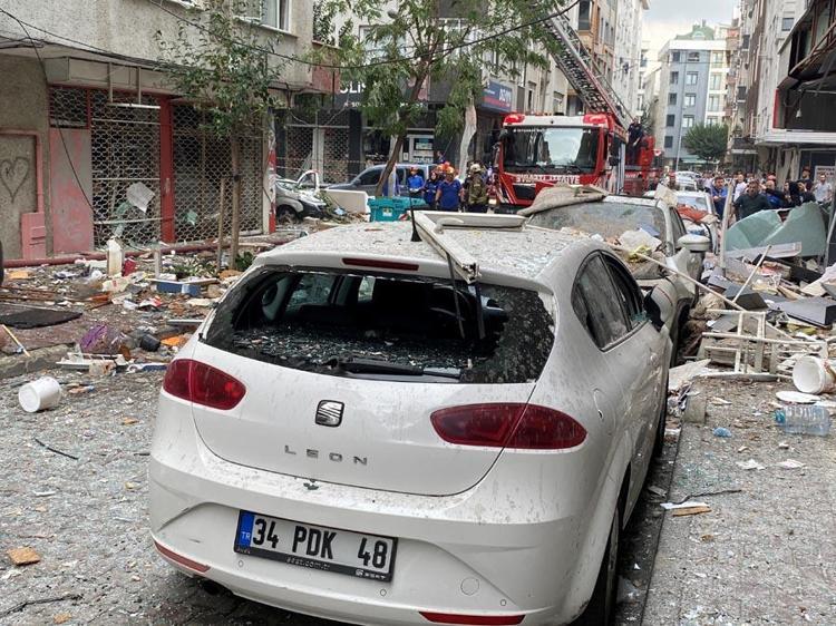 Şirinevlerde patlama meydana geldi Valilik acı haberi duyurdu: 1 can kaybı 4 yaralı