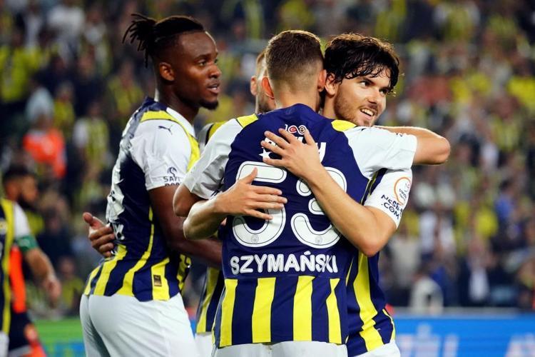 İsmail Kartal Szymanski, Tadic dedi, olay kararını açıkladı: Artık hepsine yasakladım