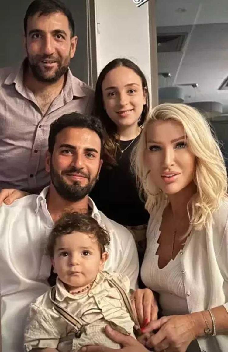 Seda Sayan, kayınvalidesi ve kayınpederi ile buluştu Kayınvalidesine yorum yağdı