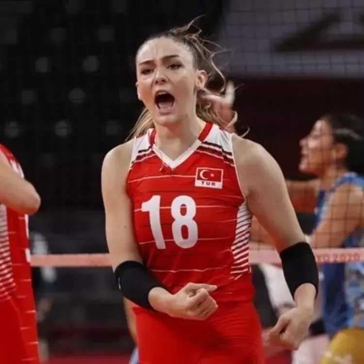 Milli voleybolcu Zehra Güneş’in kuzeni Survivor’ın yıldızı çıktı
