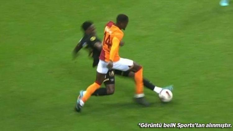 Galatasarayın ikinci golünde top çizgiyi geçti mi Eski hakem canlı yayında açıkladı