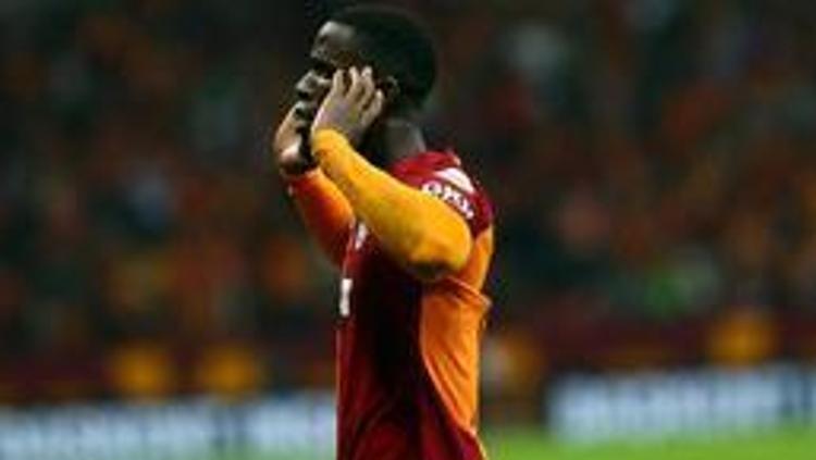 Galatasarayın ikinci golünde top çizgiyi geçti mi Eski hakem canlı yayında açıkladı