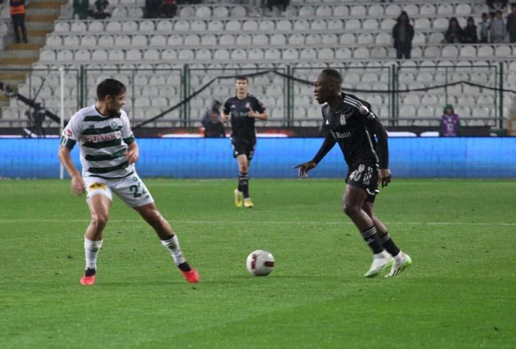 Konyaspor - Beşiktaş maçında inanılmaz hata Saniyeler içerisinde kırmızı kart gördü