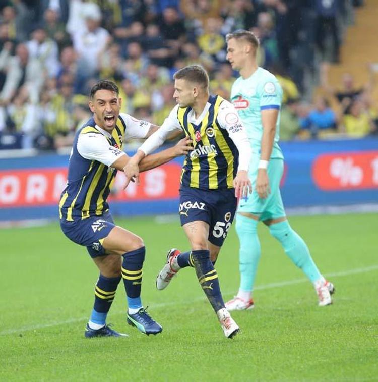 Fenerbahçenin yıldızından bir sezona bedel katkı Sezona müthiş başlangıç...