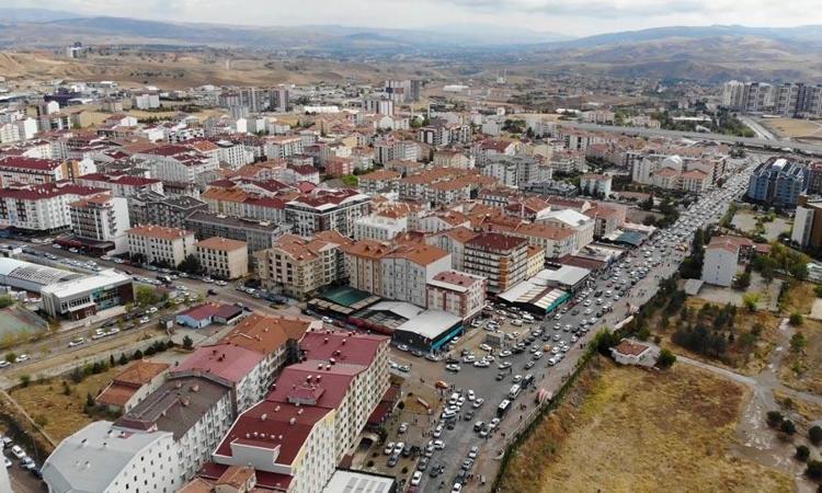 İlçenin nüfusunda patlama yaşandı 30 binden 100 bine dayandı