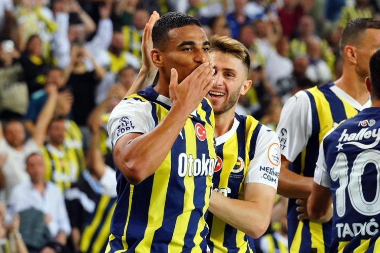 Fenerbahçe tutuştu Szymanski bombası patladı, Rizespor maçı sonrası Ali Koç talimatı verdi