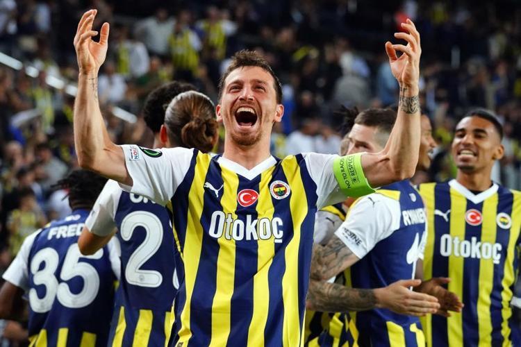 Forma adaleti dedi, 7 yıldızı birden değiştirdi Szymanski olmadı yine Crespo